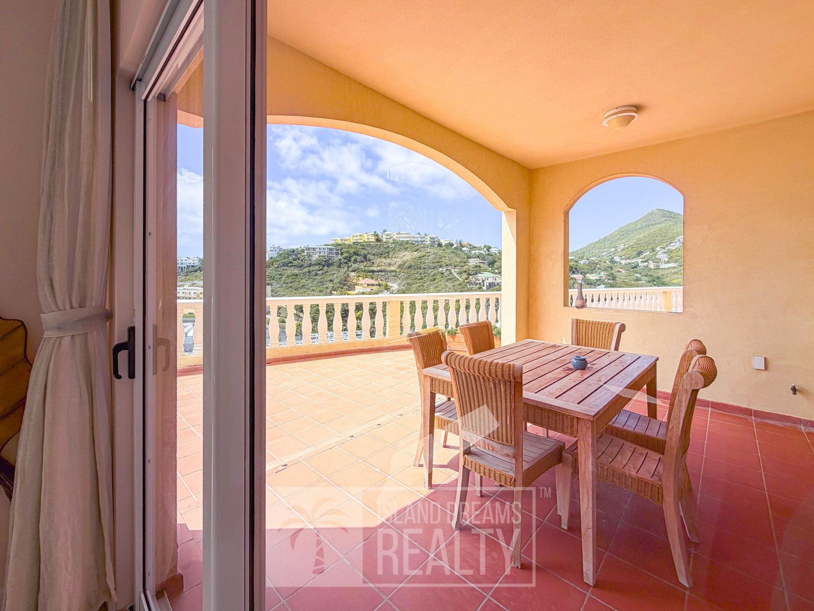 REDUCED!  Two “Separate Suites” Spectacular Princess Heights Condo — property in dawn beach, Sint Maarten