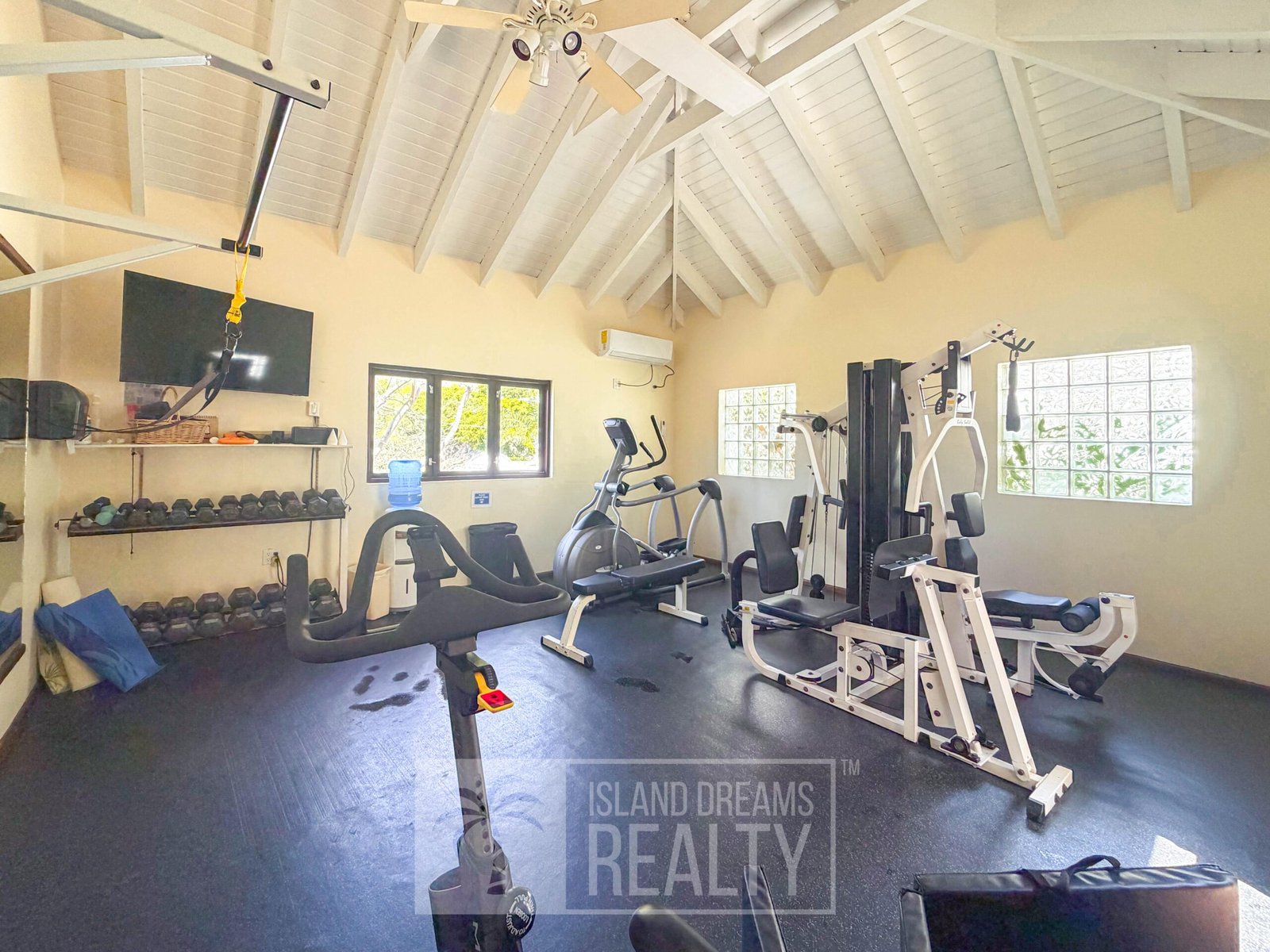 REDUCED!  Two “Separate Suites” Spectacular Princess Heights Condo — property in dawn beach, Sint Maarten