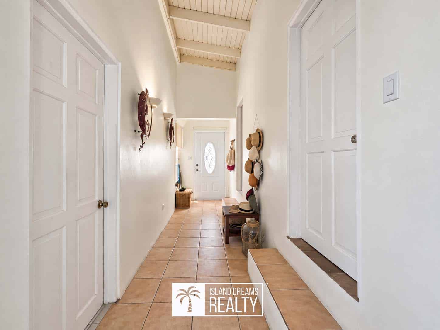 REDUCED! Two Bedroom Freestanding Home + Office & Apartment – Belair — property in Little Bay, Sint Maarten