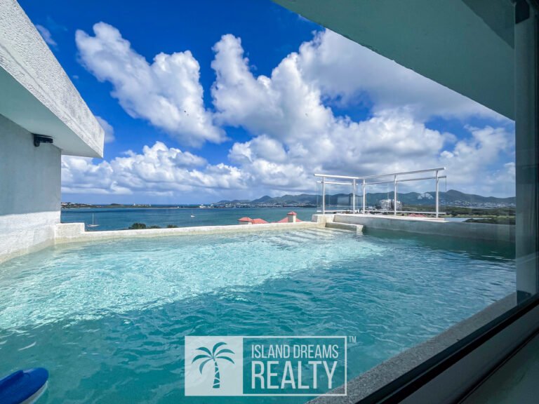 Three Bedroom Penthouse for Rent in Cupecoy