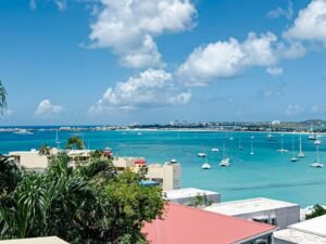 Three Bedroom Apartment For Rent – Pelican Key Entrance