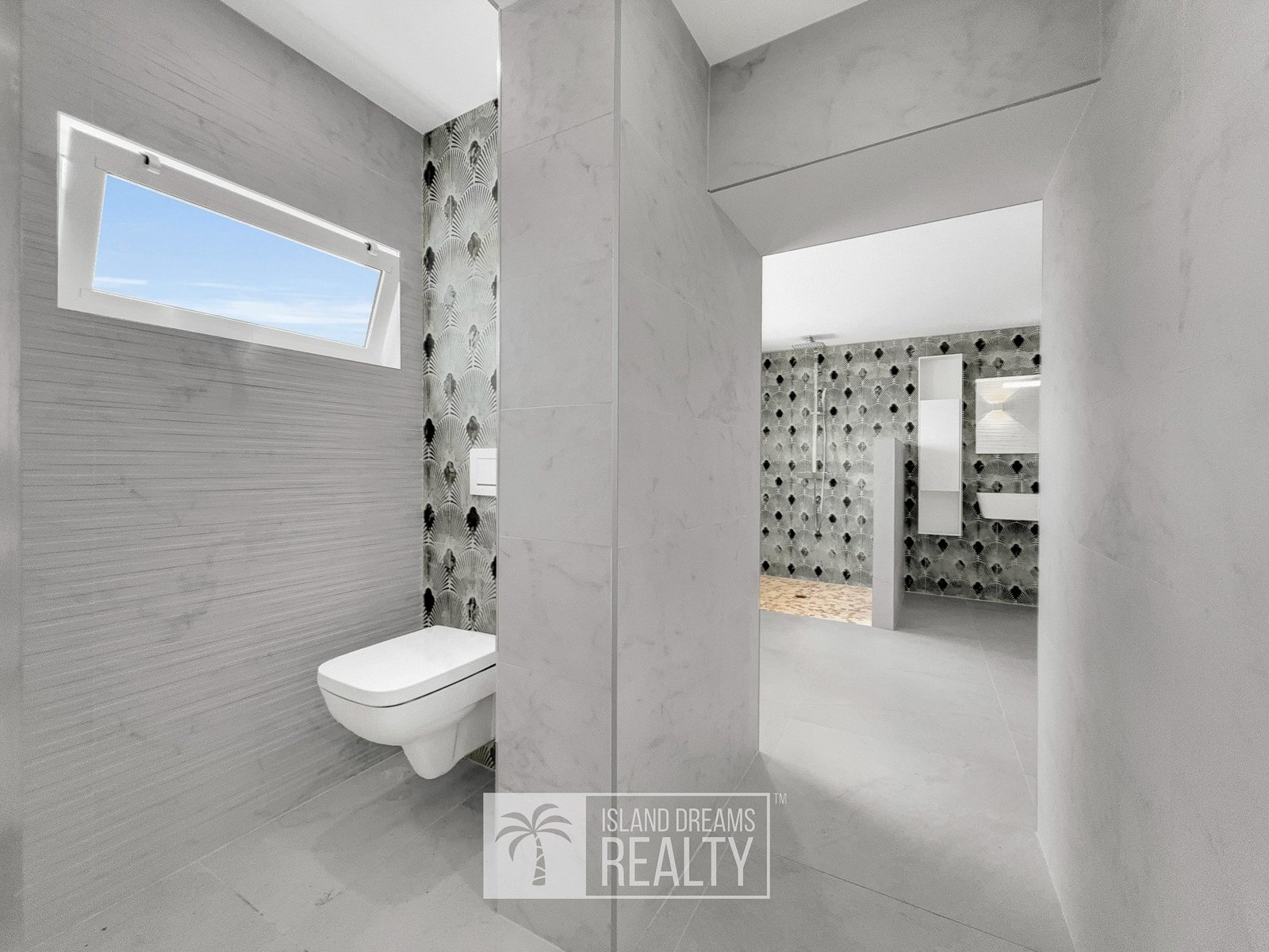 Bathroom — Four Bedroom Villa FOR RENT – Almond Grove, Almond Grove