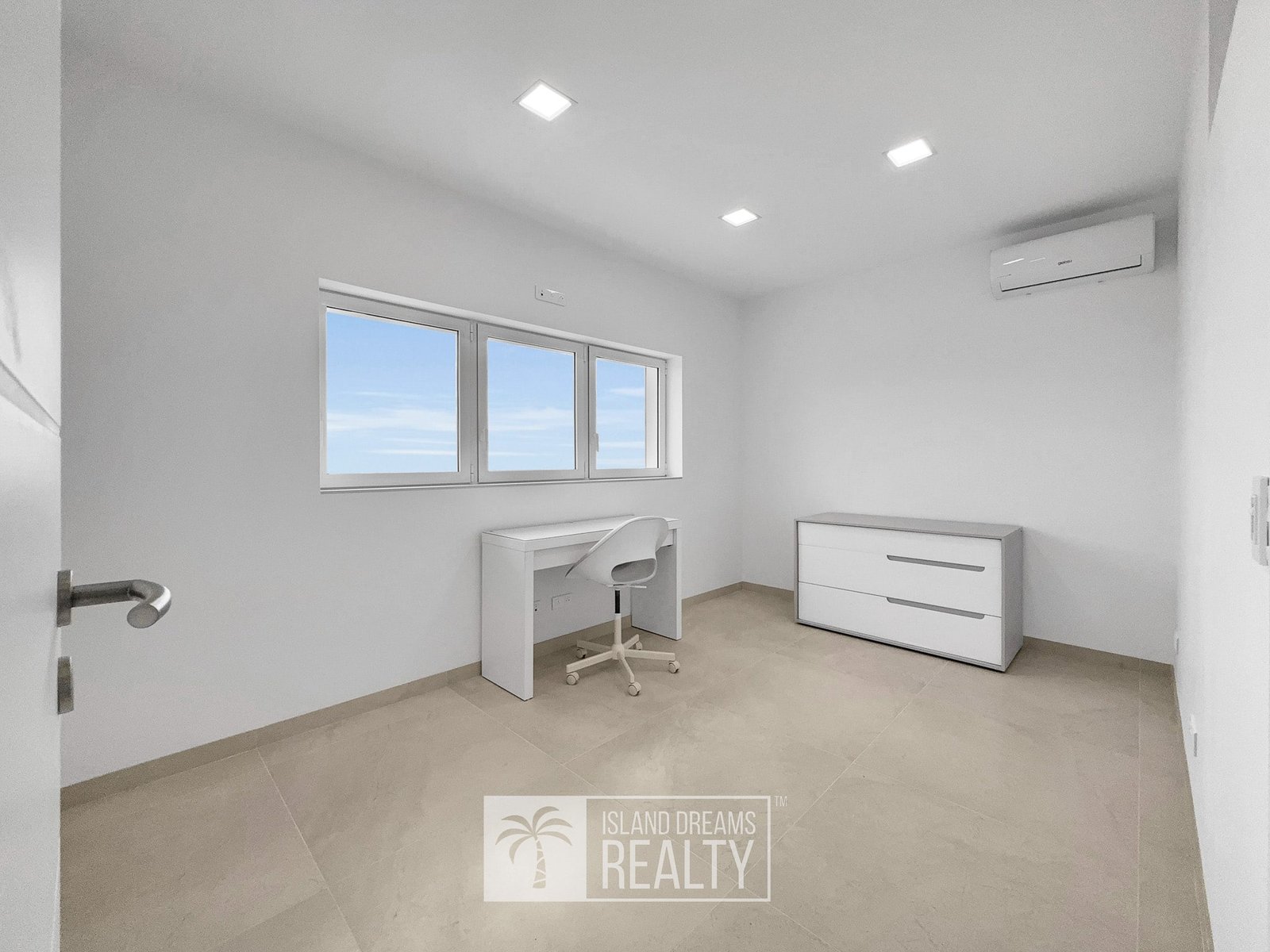 Four Bedroom Villa FOR RENT – Almond Grove — property in Almond Grove, Sint Maarten