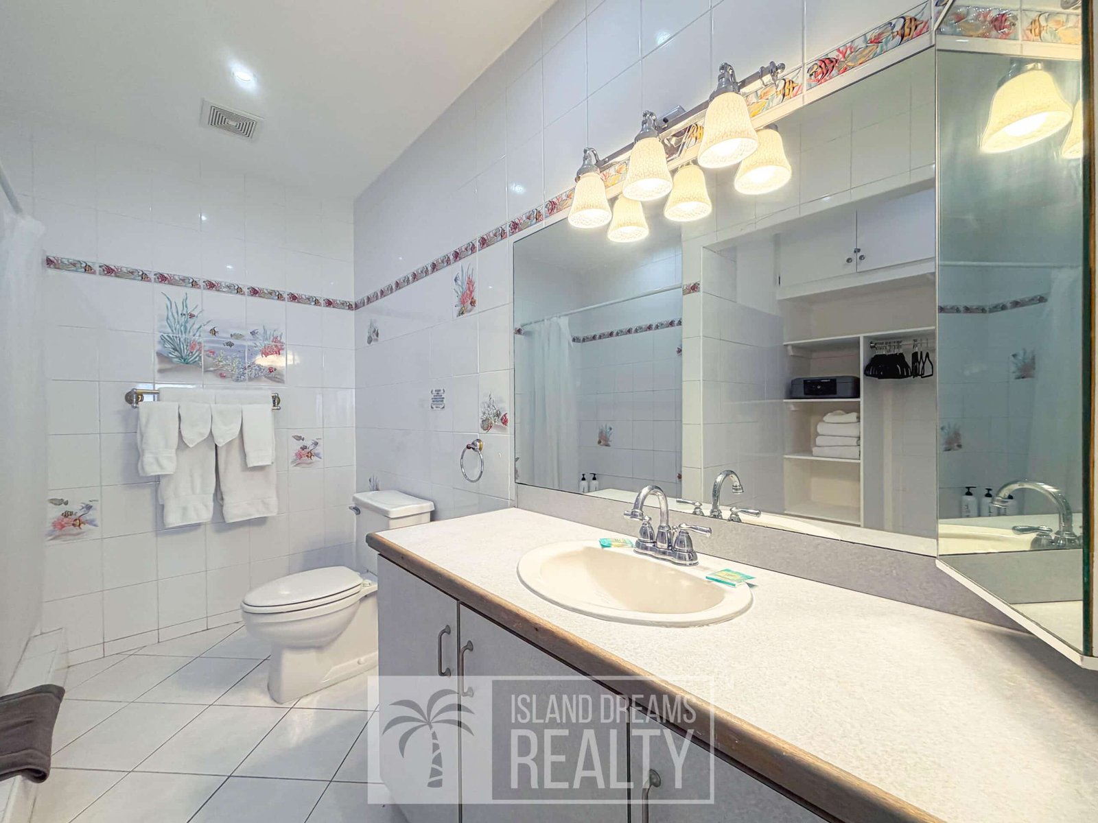Bathroom — Cupecoy Beach Club Unit 119, cupecoy