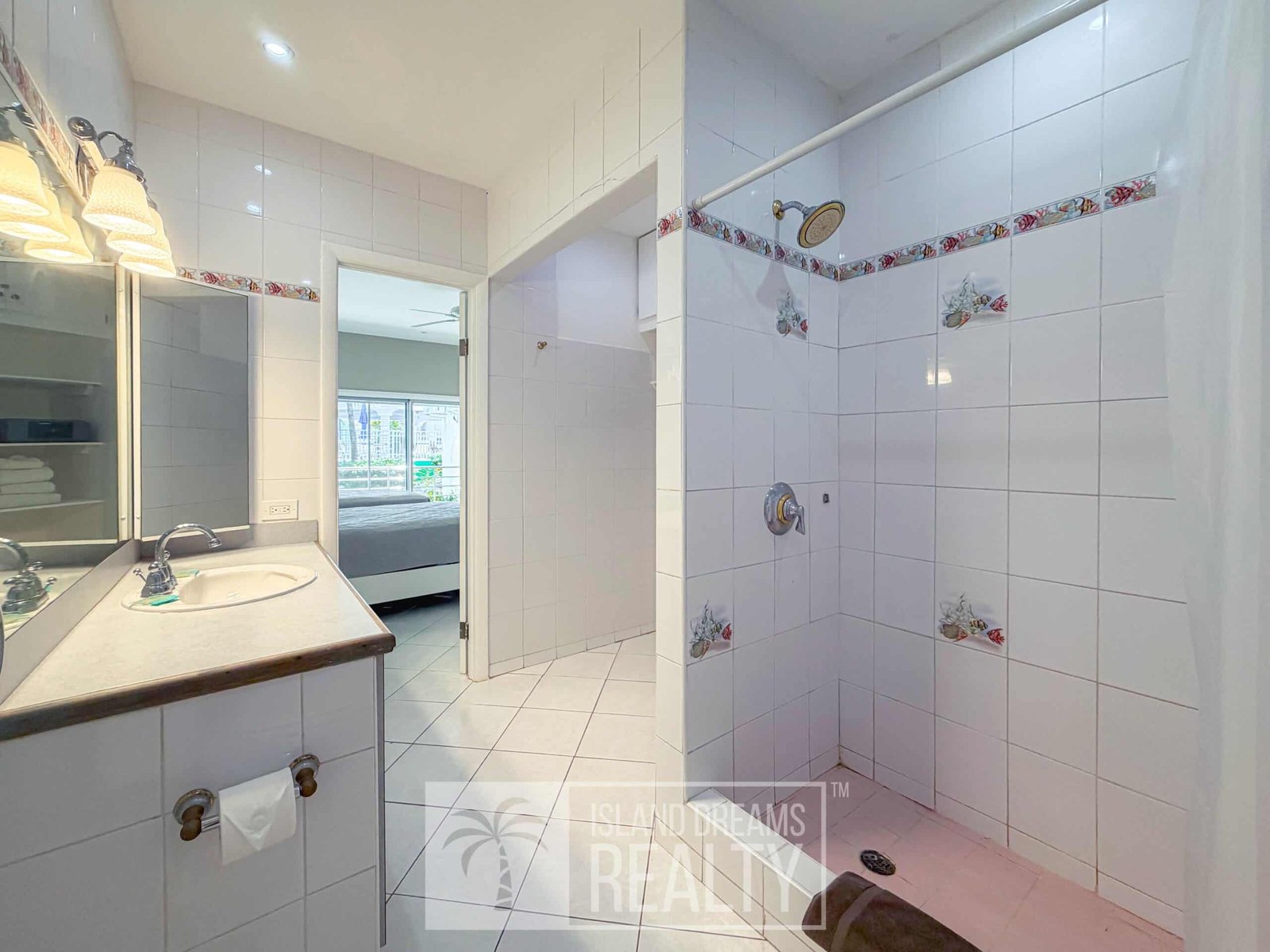 Bathroom — Cupecoy Beach Club Unit 119, cupecoy