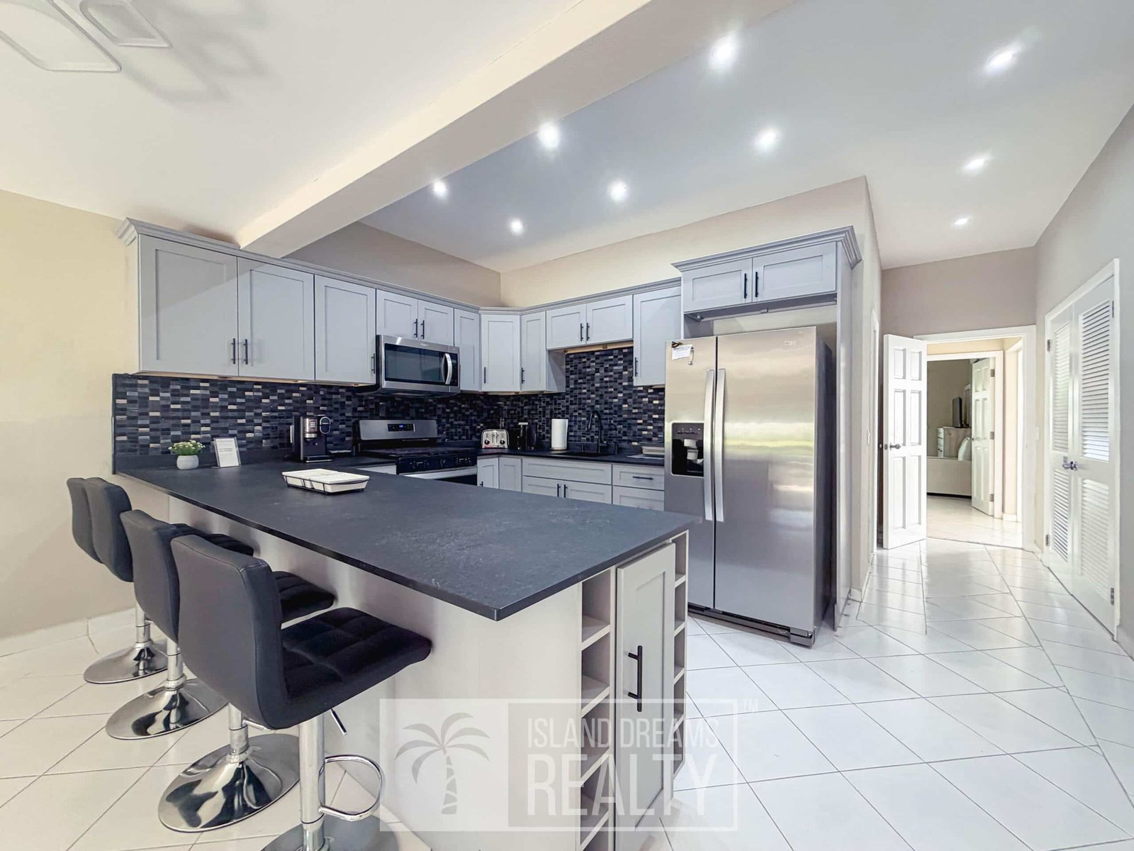 Kitchen — Cupecoy Beach Club Unit 119, cupecoy