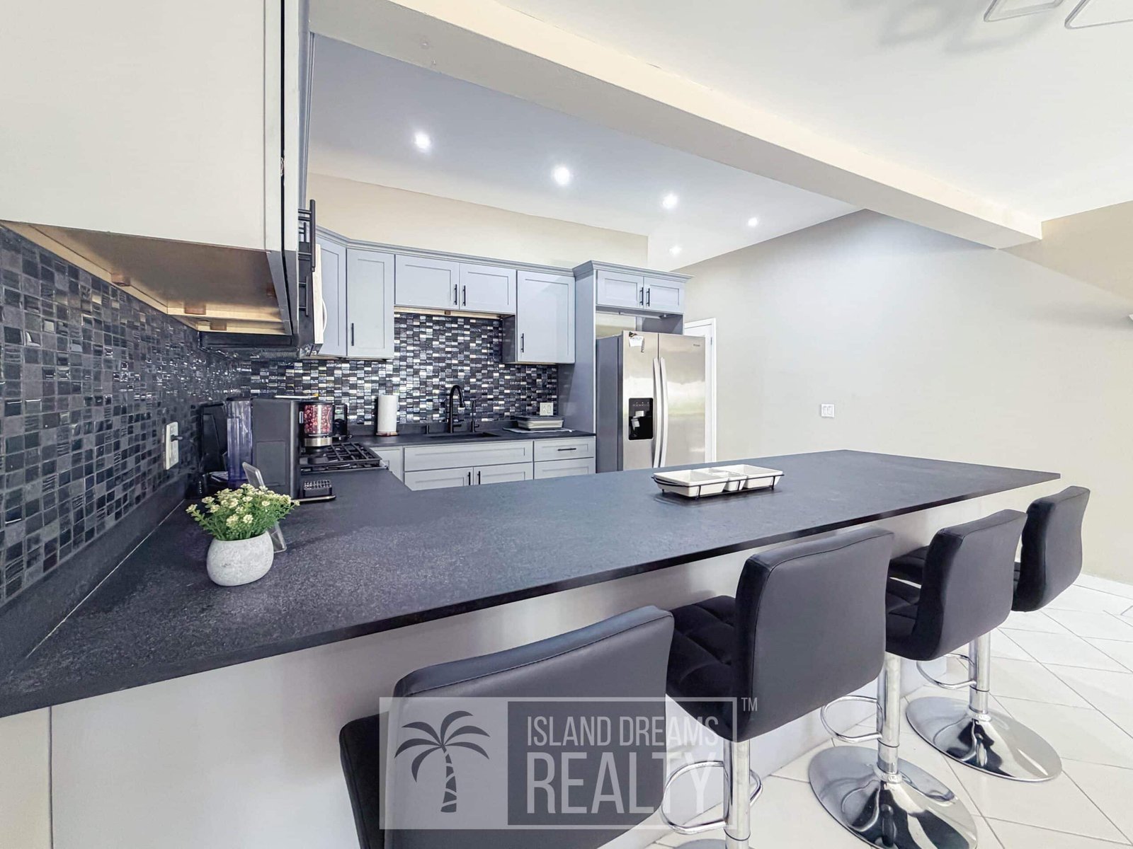 Kitchen — Cupecoy Beach Club Unit 119, cupecoy