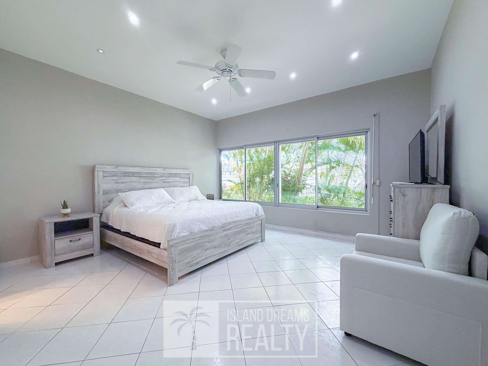 Bedroom — Cupecoy Beach Club Unit 119, cupecoy