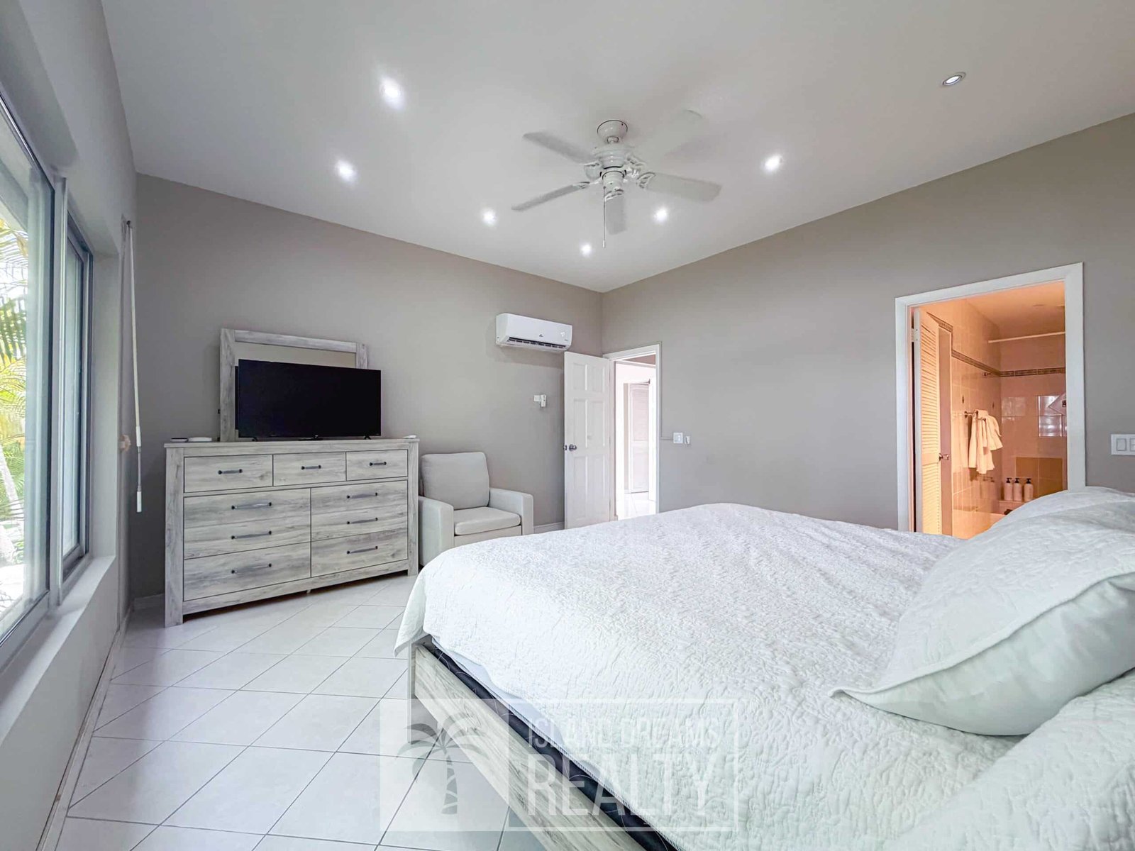 Bedroom — Cupecoy Beach Club Unit 119, cupecoy