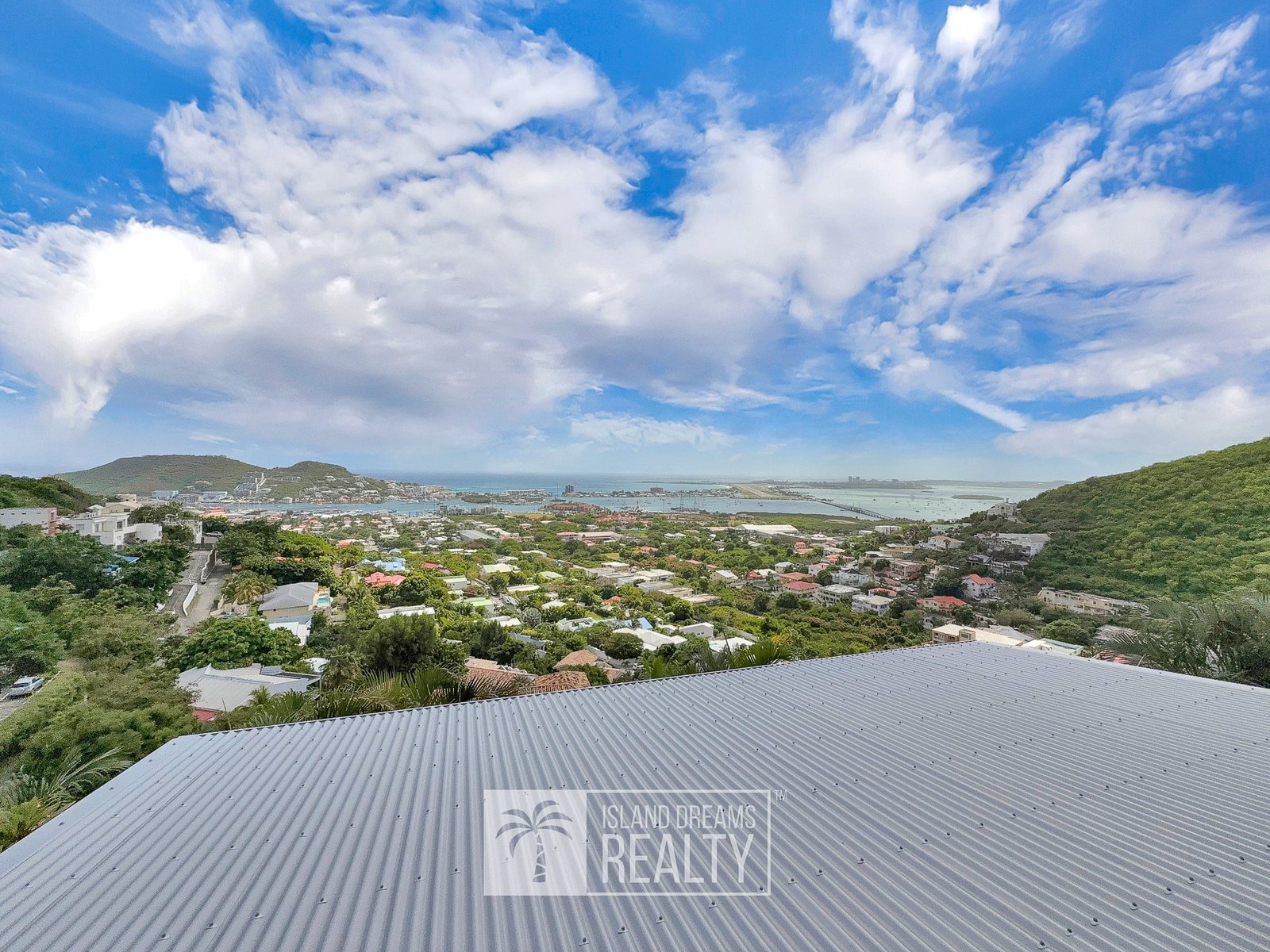 Four Bedroom Villa FOR RENT – Almond Grove — property in Almond Grove, Sint Maarten