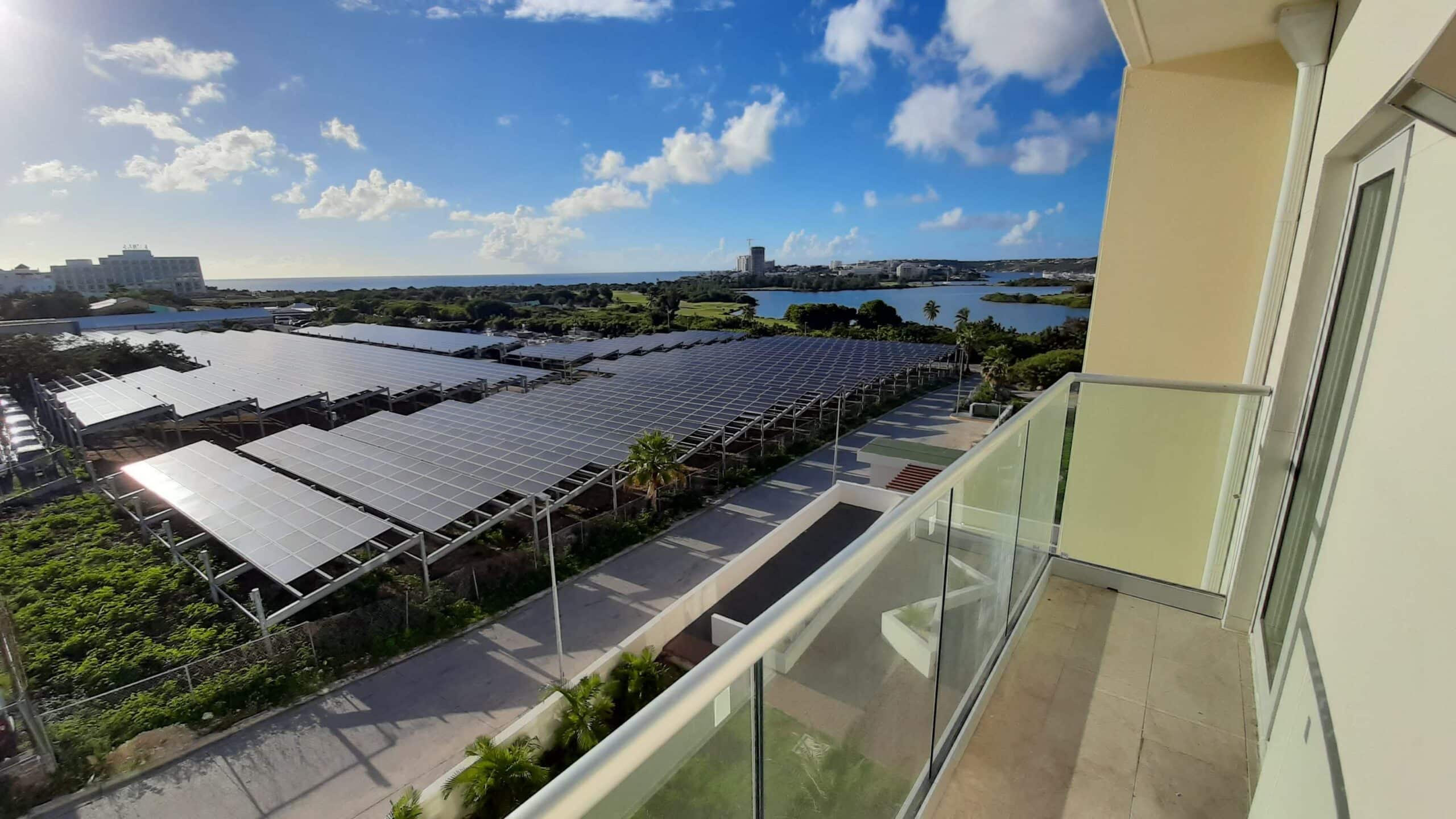 Emerald Studio 403W — property in Maho, Sint Maarten