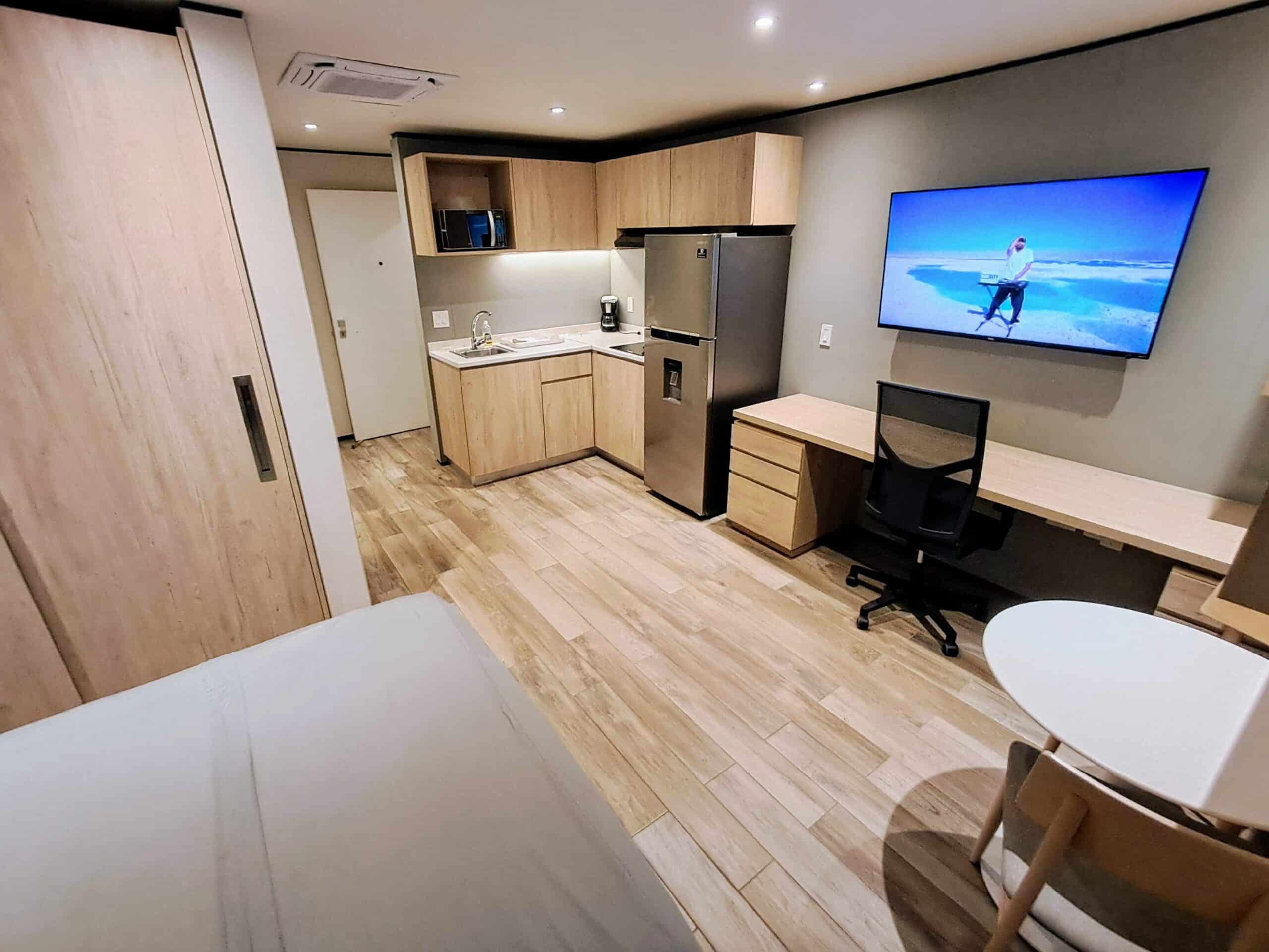 Emerald Studio 403W — property in Maho, Sint Maarten