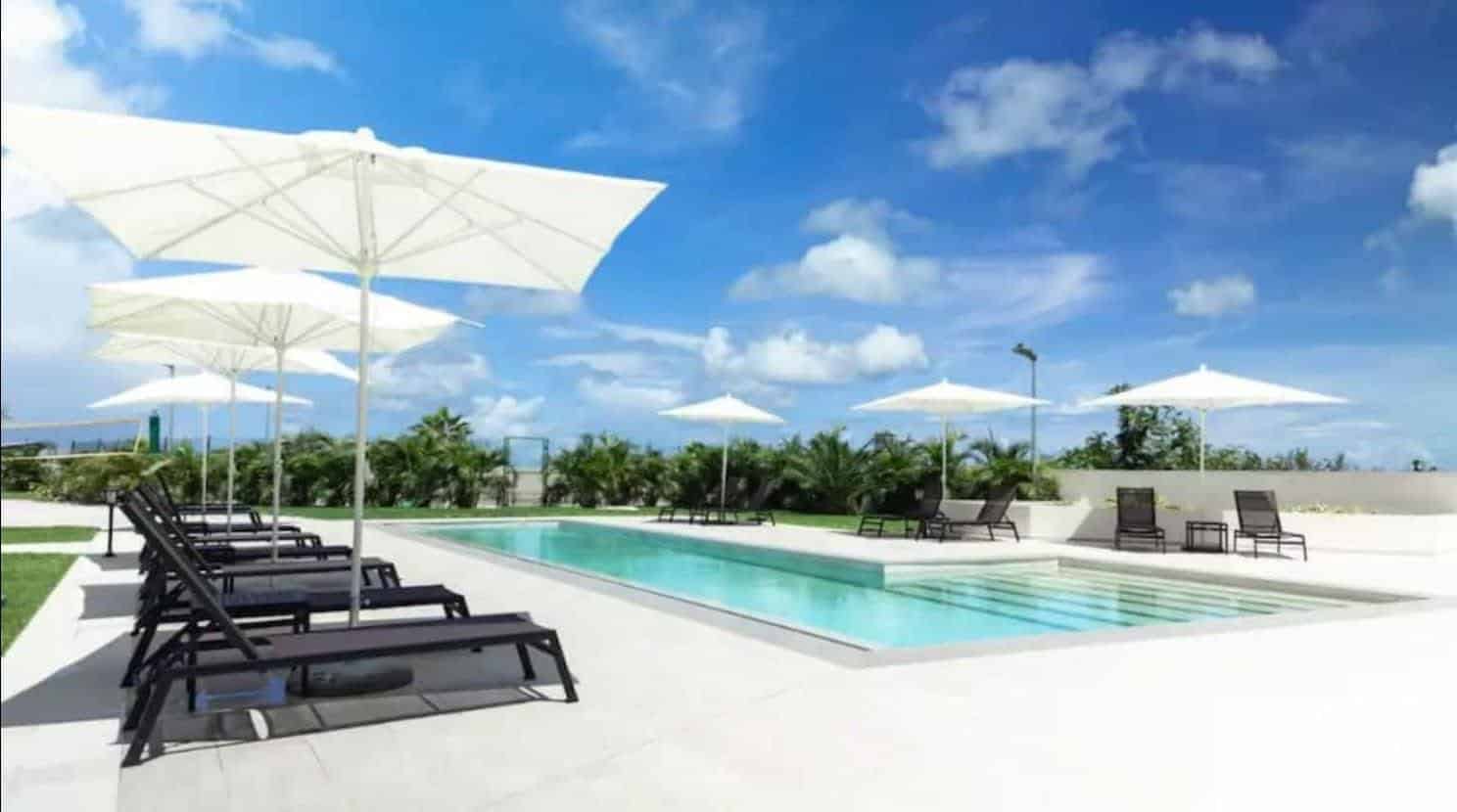 Emerald Studio 403W — property in Maho, Sint Maarten