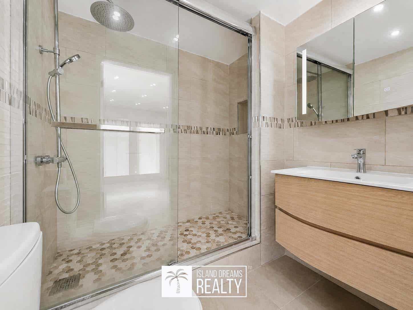Bathroom — Villa Mountain Dove Road – Point Blanche, Point Blanche