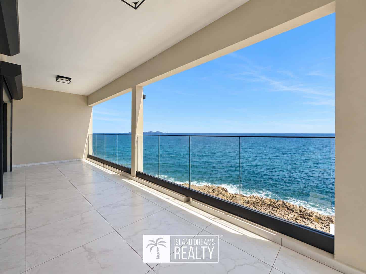 Vivid Residence – For Rent in Point Blanche — property in Point Blanche, Sint Maarten