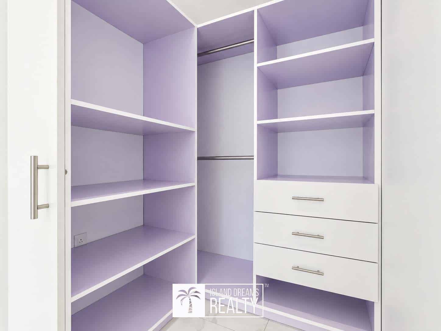 Walk-in closet — Vivid Residence – For Rent in Point Blanche, Point Blanche