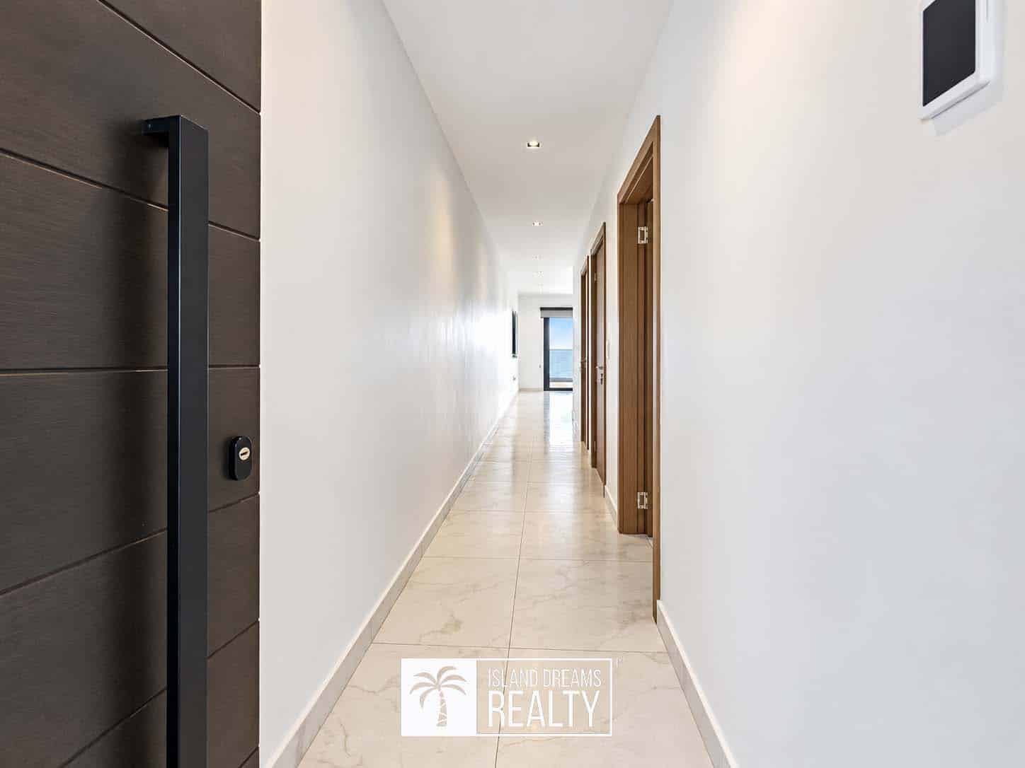 Vivid Residence – For Rent in Point Blanche — property in Point Blanche, Sint Maarten