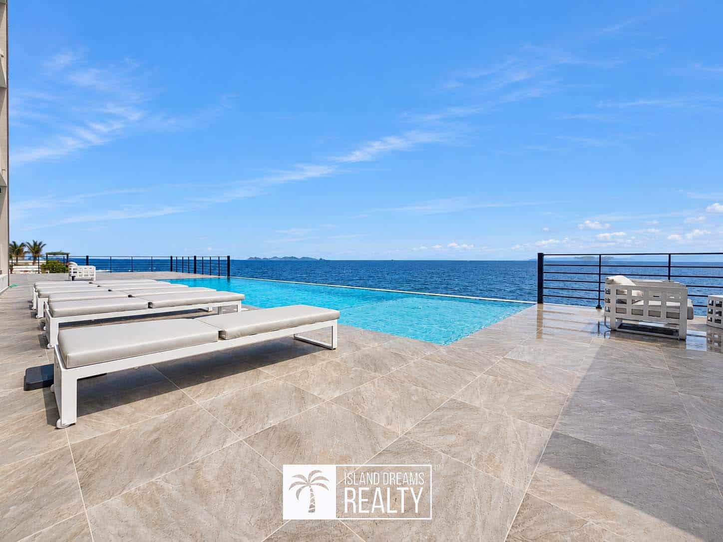 Swimming pool — Vivid Residence – For Rent in Point Blanche, Point Blanche