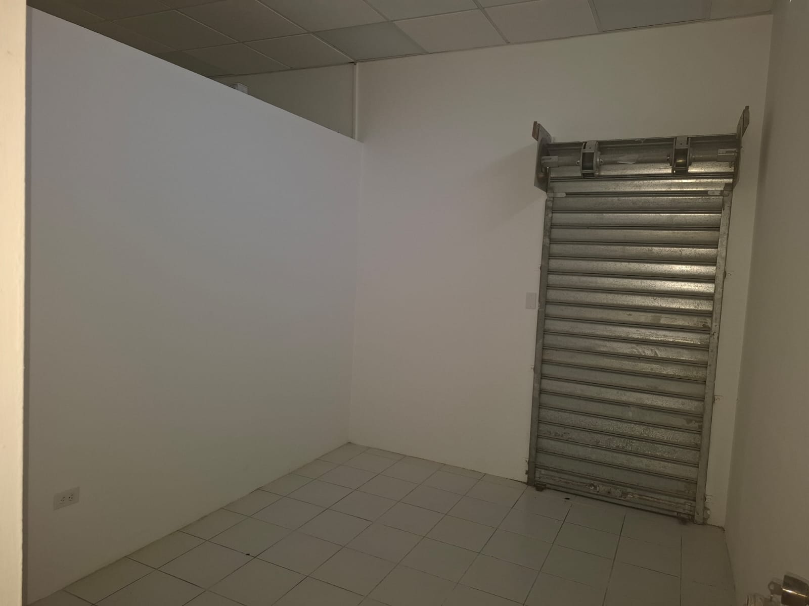 Commercial Space FOR RENT in Philipsburg — property in Philipsburg, Sint Maarten